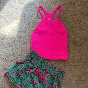 Happiness runs cropped tank